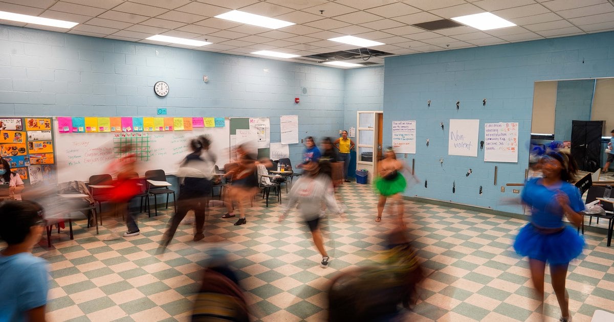 3 student rights to know amid Chicago’s new 60-day shelter limit